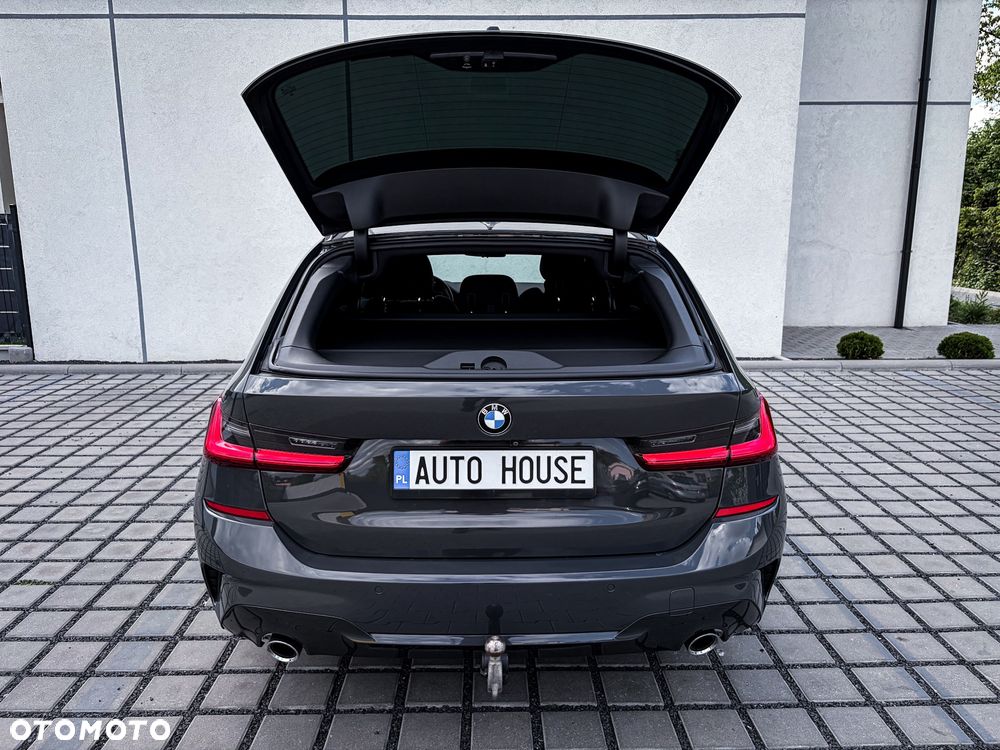 BMW Seria 3 320d Edition M Sport Shadow - 12