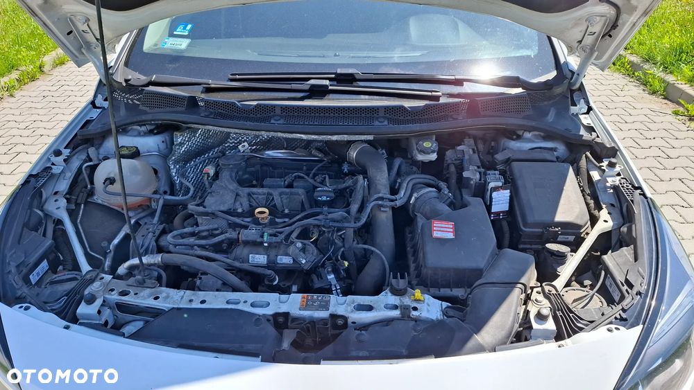 Opel Astra 1.2 T Edition S&S - 14