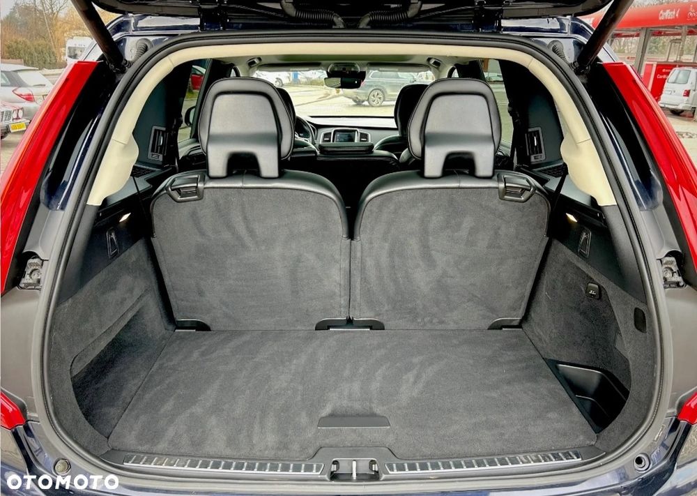 Volvo XC 90 T5 AWD Geartronic Momentum - 3