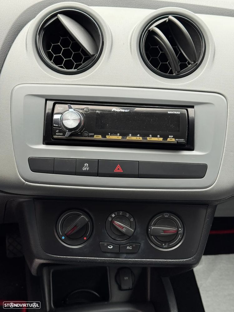 SEAT Ibiza 1.4 16V Reference - 5