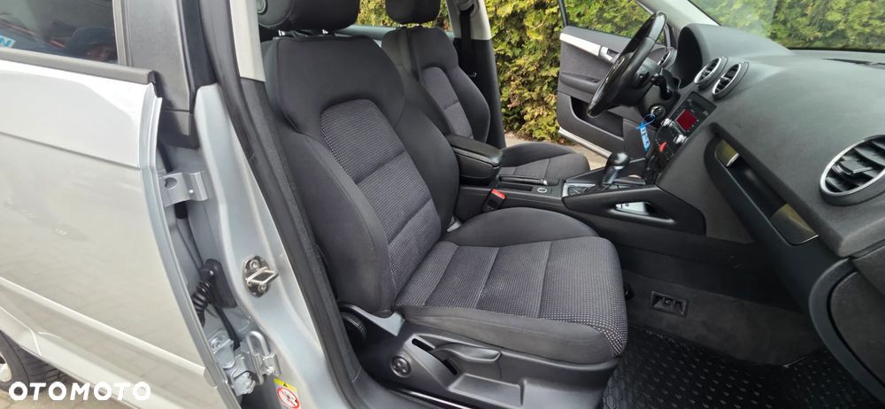 Audi A3 Sportback 1.8 TFSI Attraction S tronic - 35