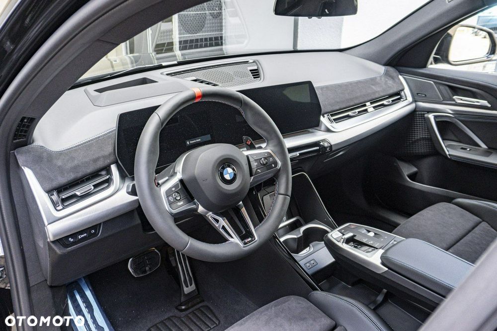 BMW X2 - 18