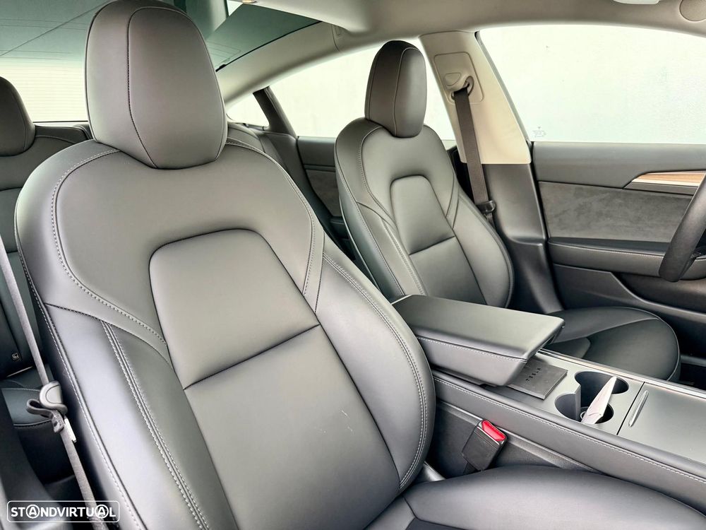 Tesla Model 3 Long Range Tração Traseira - 9