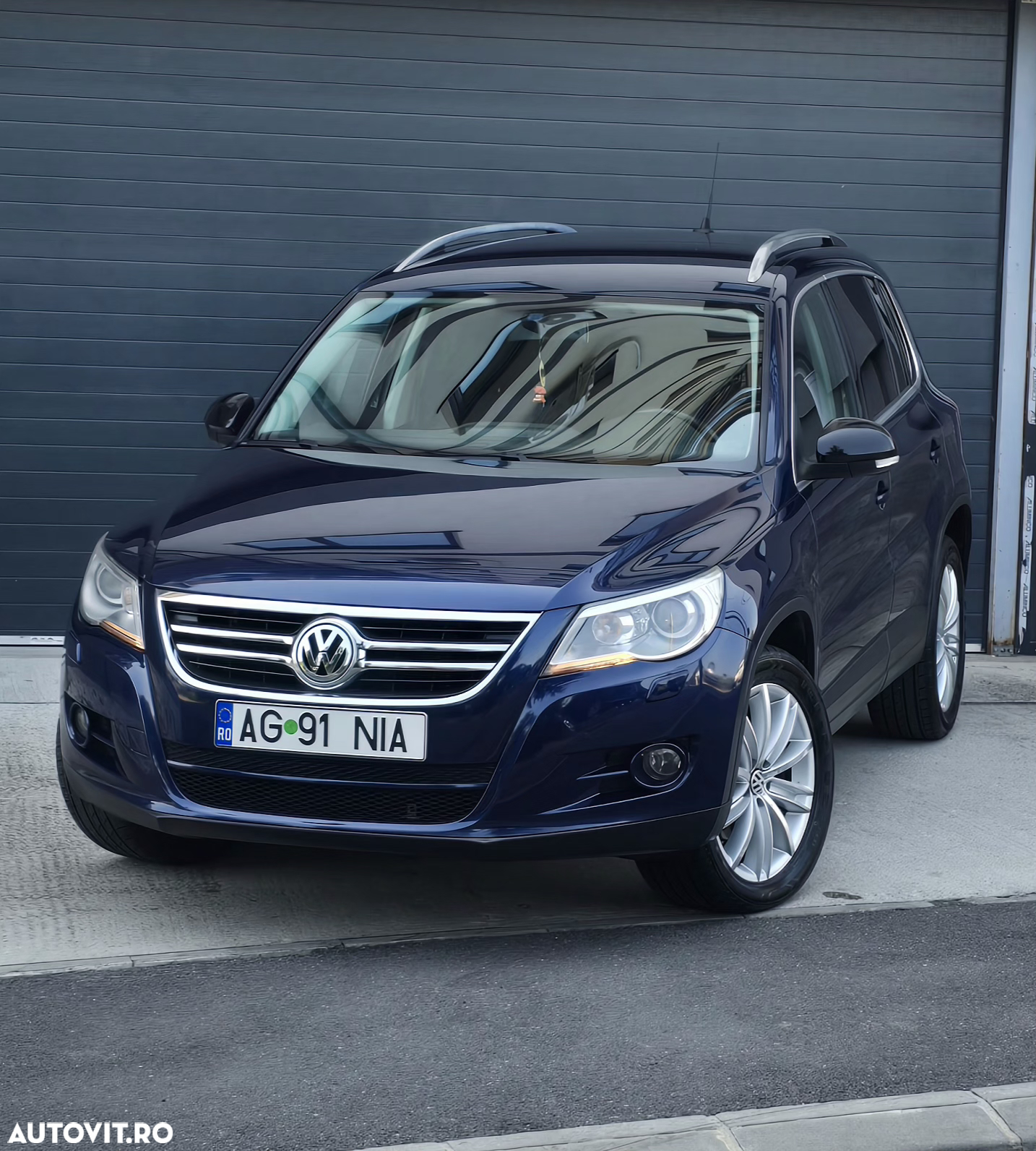 Volkswagen Tiguan 2.0 TDI 4Motion DSG Sport & Style - 8