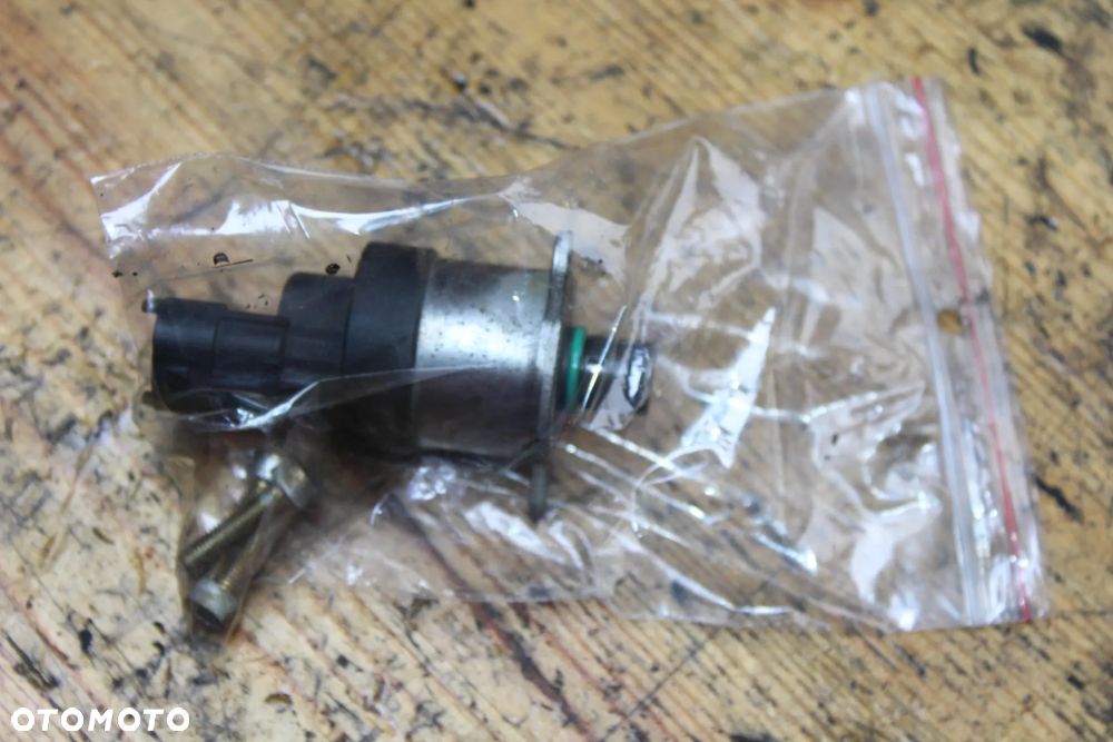 czujnik scv toyota 1.4 d4d 1nd 0 928 400 606 - 8