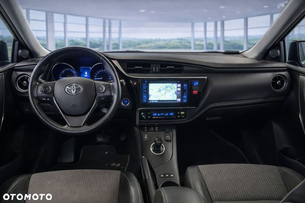 Toyota Auris Hybrid 135 Prestige - 17