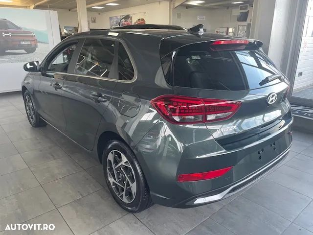 Hyundai i30 1.5 96CP M/T Highway - 11