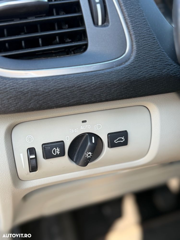 Volvo V40 D4 VEA Ocean Race - 12