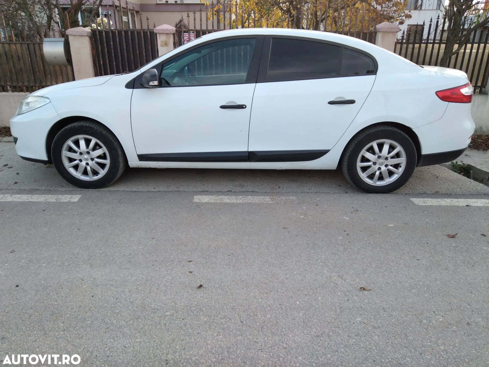Renault Fluence 1.5dCi Dynamique - 4
