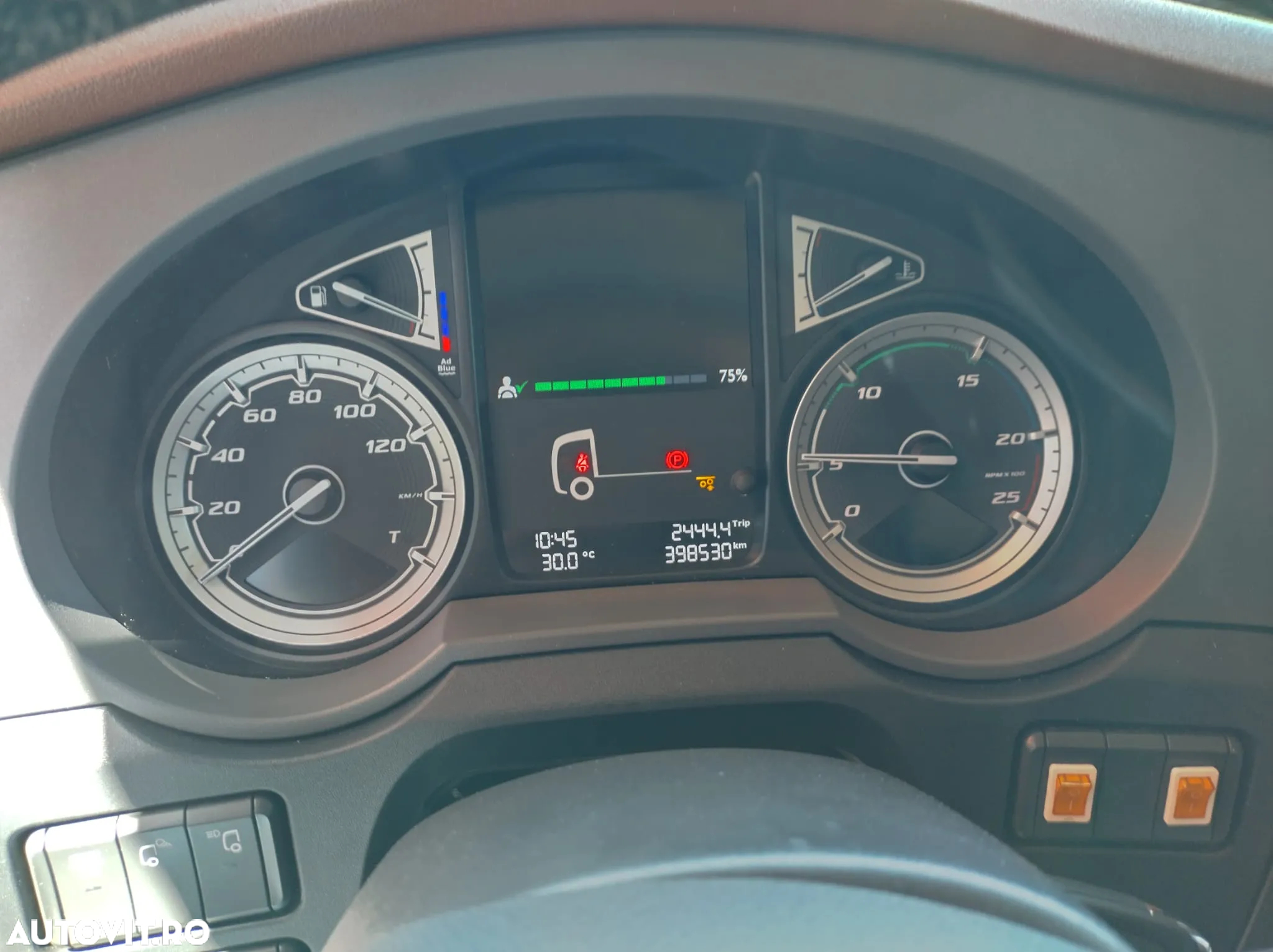 DAF XF 530 6x2, axa liftabila, RETARDER, Super Space 41900 eur+Tva, 12,9l, 2 girofaruri, proiectoare, faruri ceata, Frigider, Aer cond stationare, Anv balon puntea fata, Anv 80% ok, posibilitate leasing 4 ani,  50t cu trailer 3 axe,PROMOTIE 41900 EUR+Tva - 30