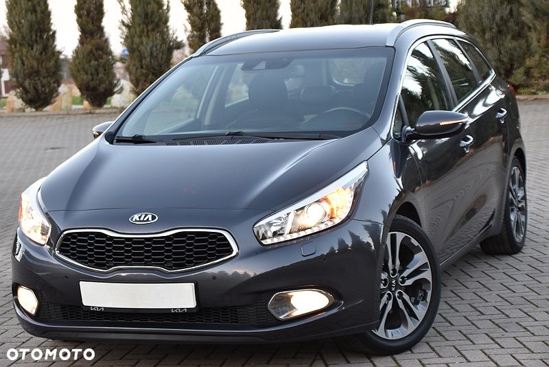 Kia Ceed - 13