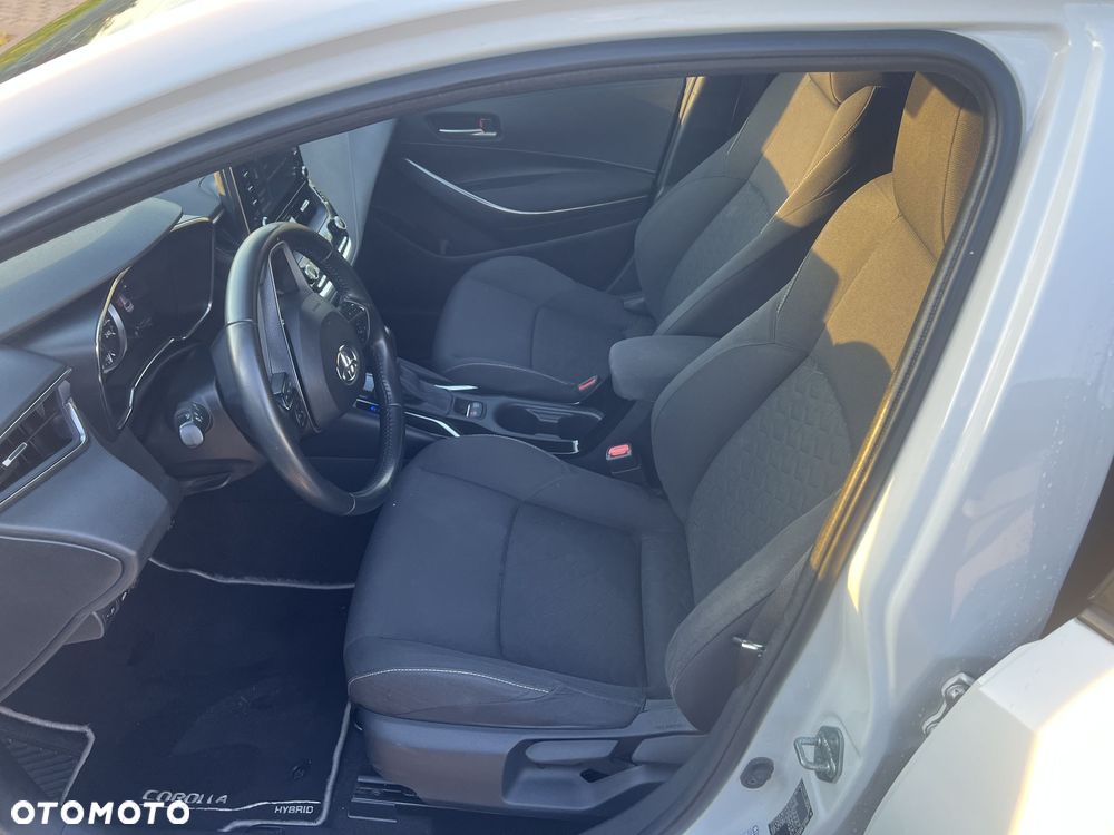 Toyota Corolla - 13