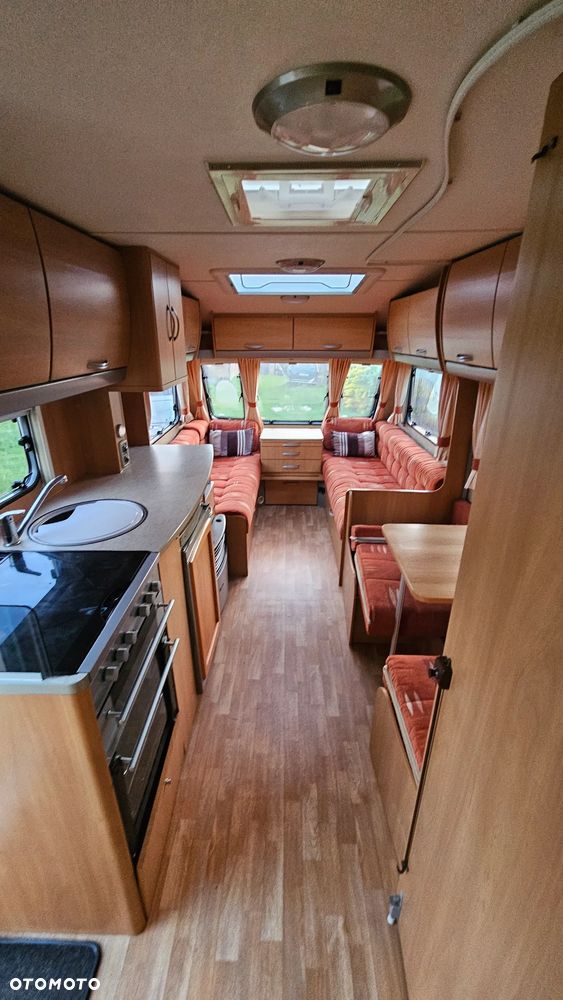 SWIFT Charisma 560 - 10