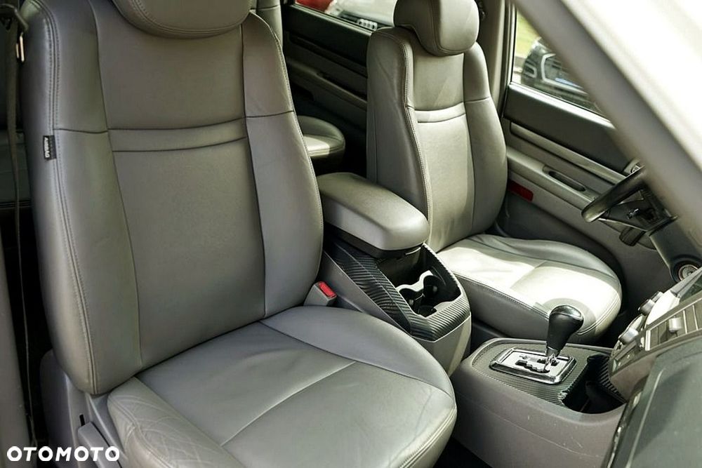 SsangYong/KGM Rodius - 19