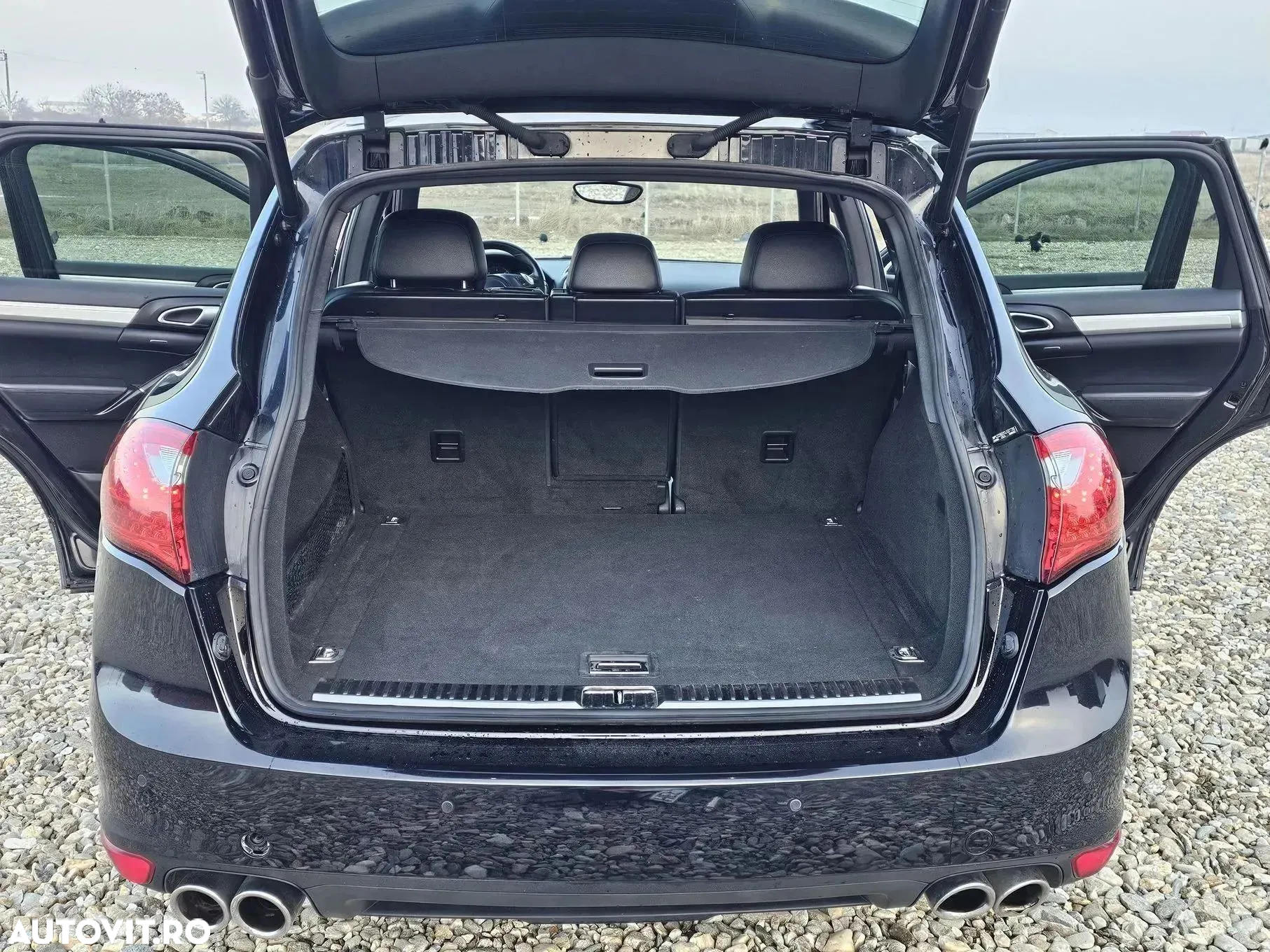 Porsche Cayenne Diesel Platinum Edition - 30
