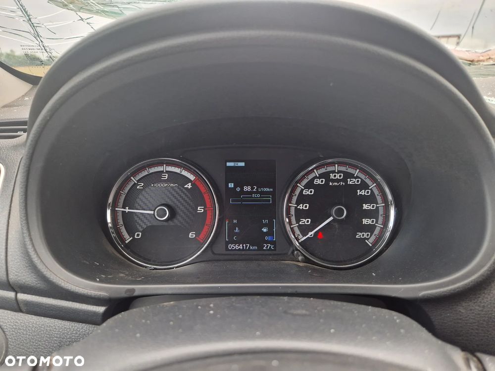 Mitsubishi L200 - 10