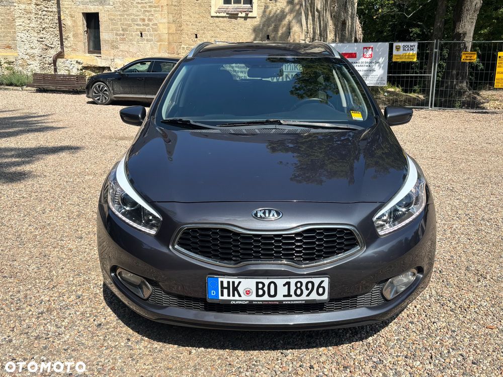 Kia Ceed 1.6 GDI Platinum Edition - 1