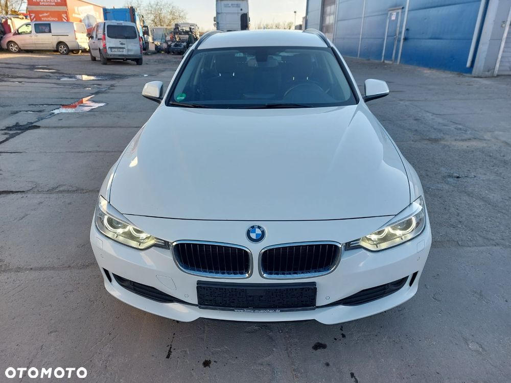 BMW Seria 3 - 18