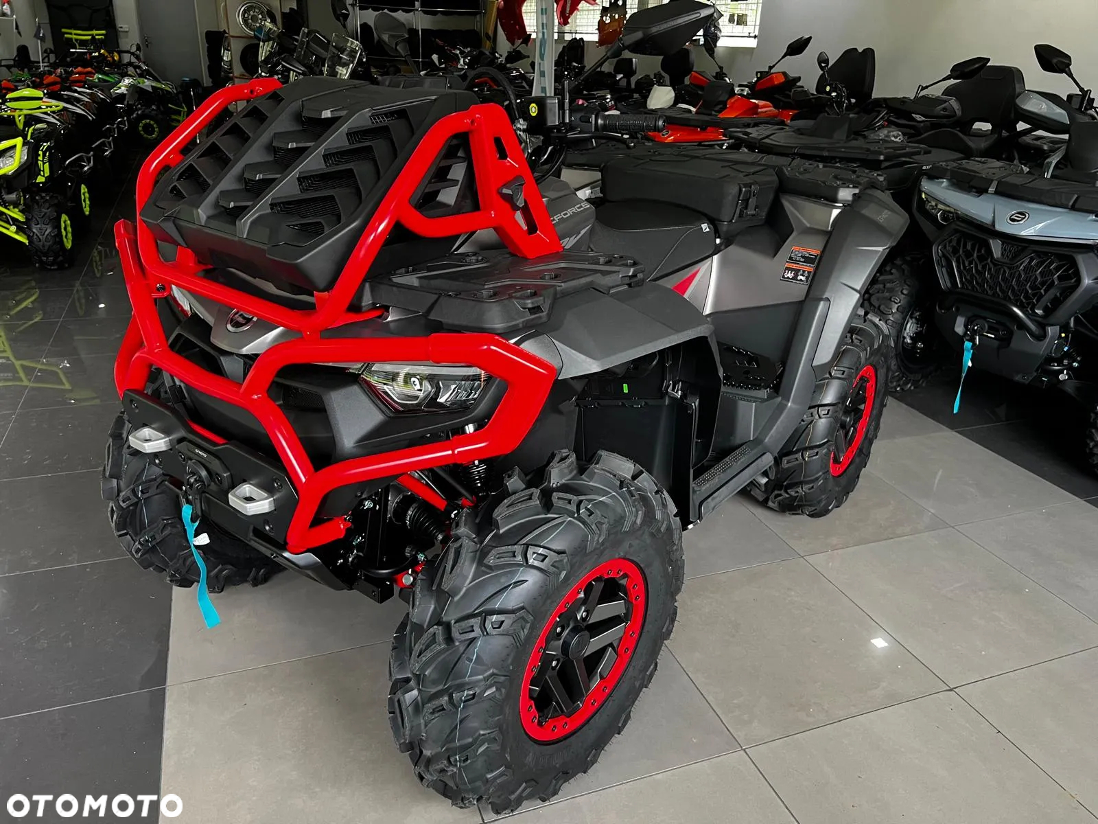 CFMoto CForce - 16