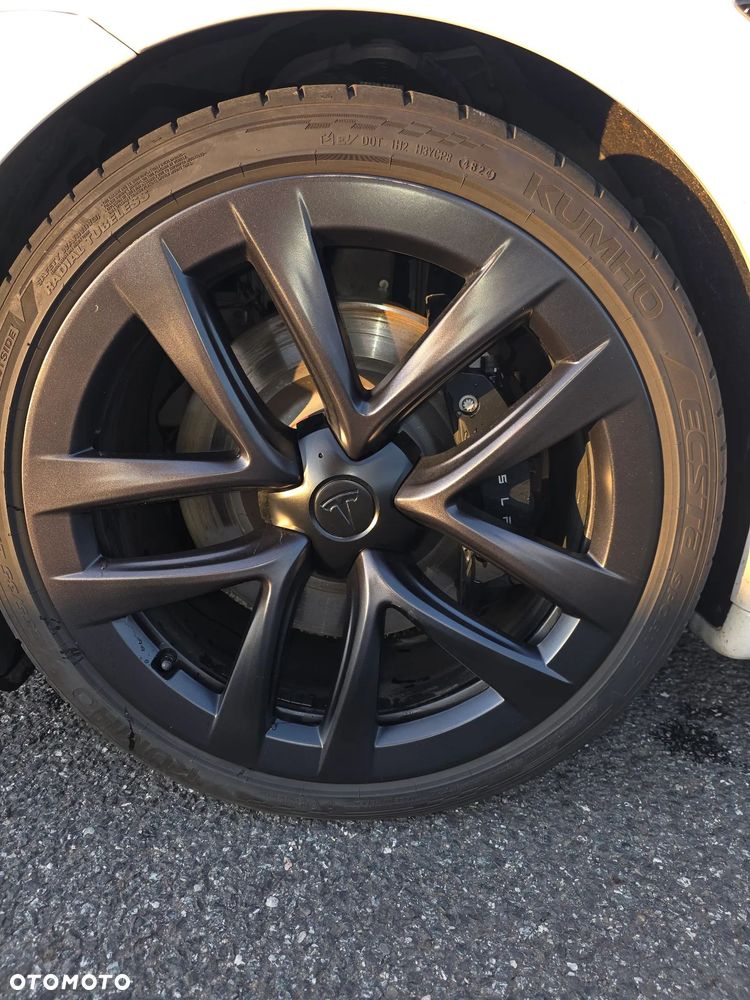 Tesla Model S Long Range - 9