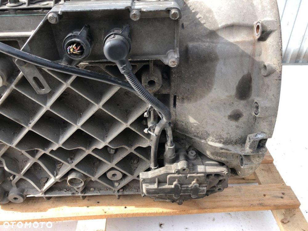 SKRZYNIA BIEGÓW  VOLVO FH 2005 - 2022 460 338 kW [460 KM] 6x2 2005 AT2612D - 11