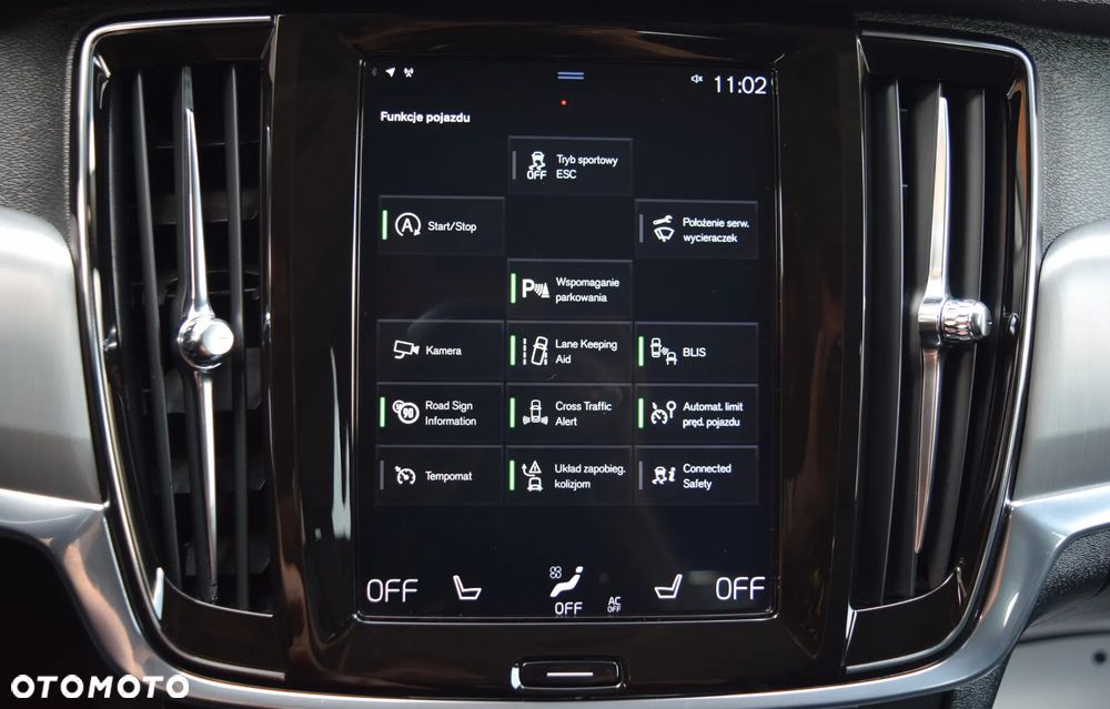 Volvo V90 D3 Momentum Pro - 27