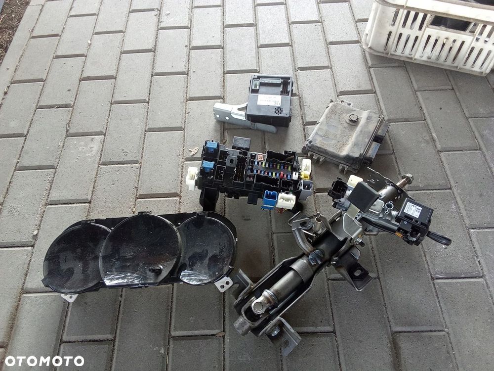 KL ZESTAW STARTOWY KOMPUTER LICZNIK SUZUKI GRAND VITARA II 05- 2.0 16V 33921-65J0 - 1