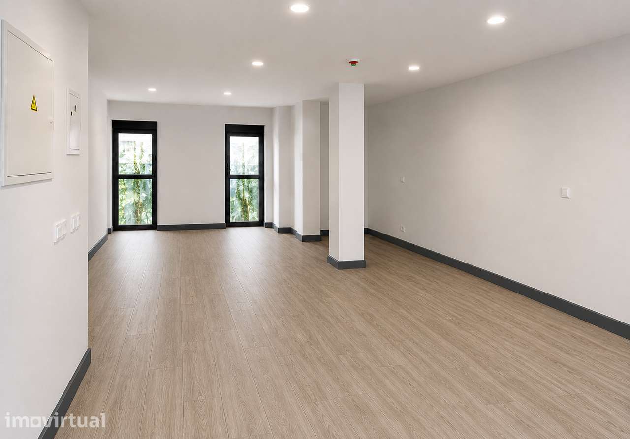 Loja com Elevado Potencial de Conversão em Habitação - Grande imagem: 2/11