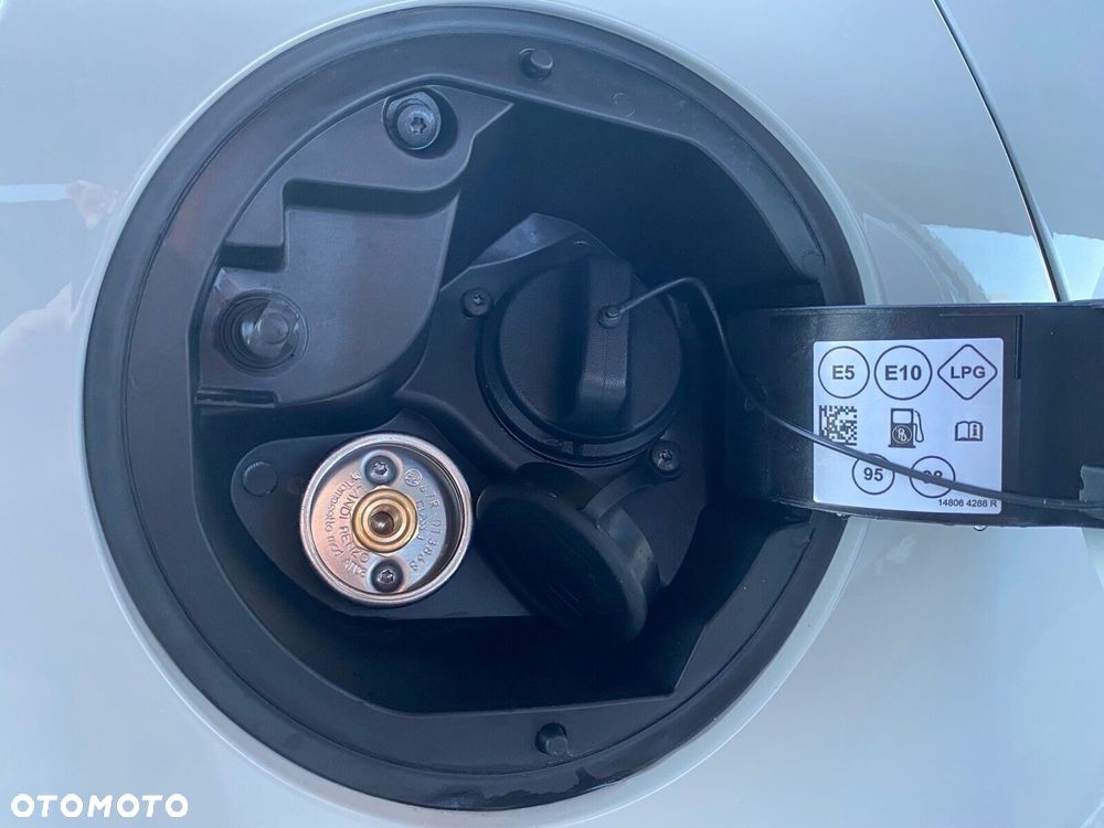 Mitsubishi Colt - 15