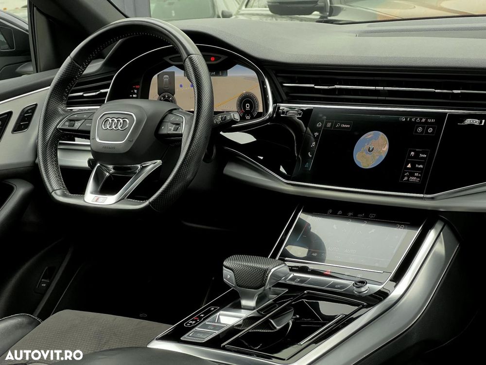 Audi Q8 - 8