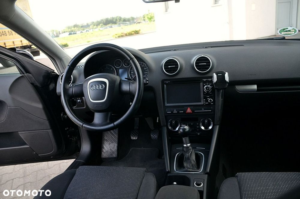 Audi A3 Sportback - 17