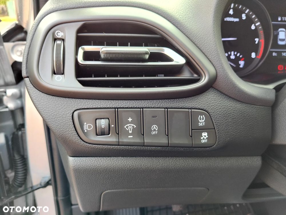 Hyundai i30 1.5 DPI Comfort - 13