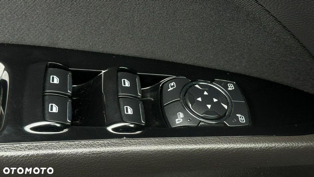 Ford Mondeo - 30