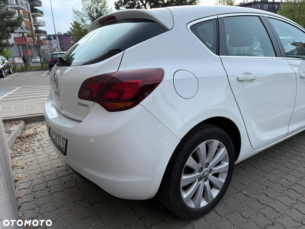 Opel Astra 1.4 T Cosmo - 5
