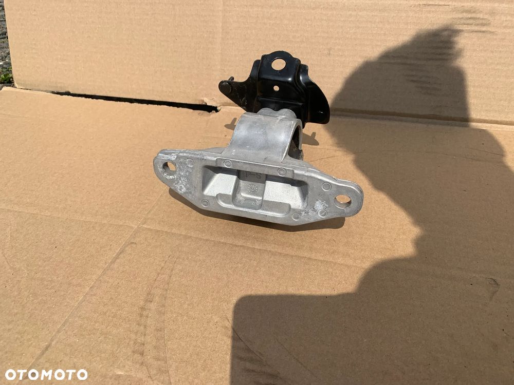 Łapa poduszka silnika Toyota RAV4 V 19- 2.5 Hybrid - 2