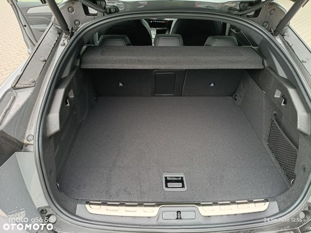 Peugeot 408 - 9
