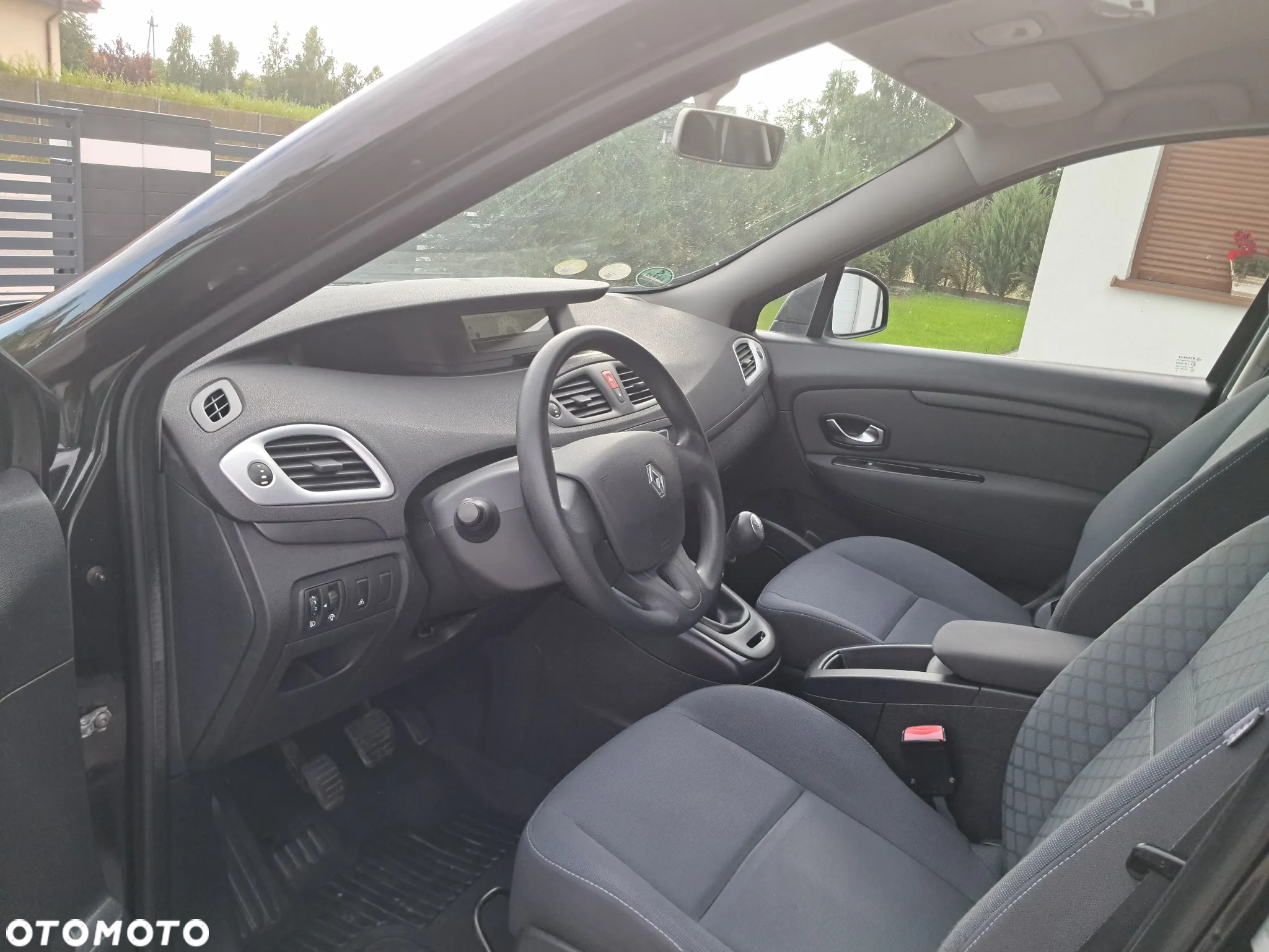 Renault Grand Scenic 1.6 16V 110 Authentique - 21