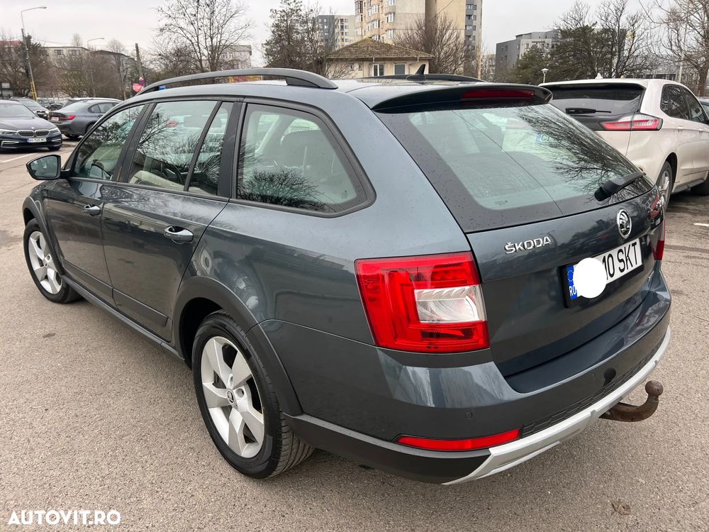 Skoda Octavia 2.0 TDI 4x4 DSG Scout - 17