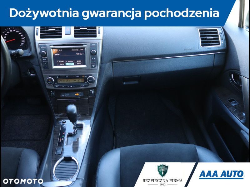 Toyota Avensis - 9