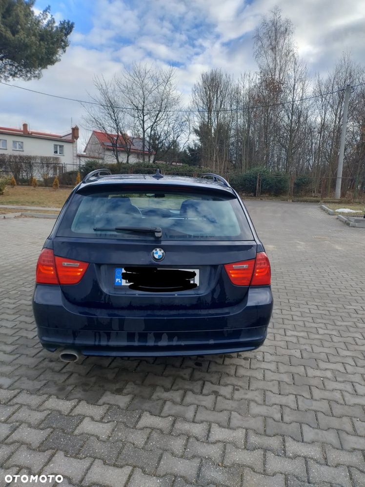 BMW Seria 3 318d - 3