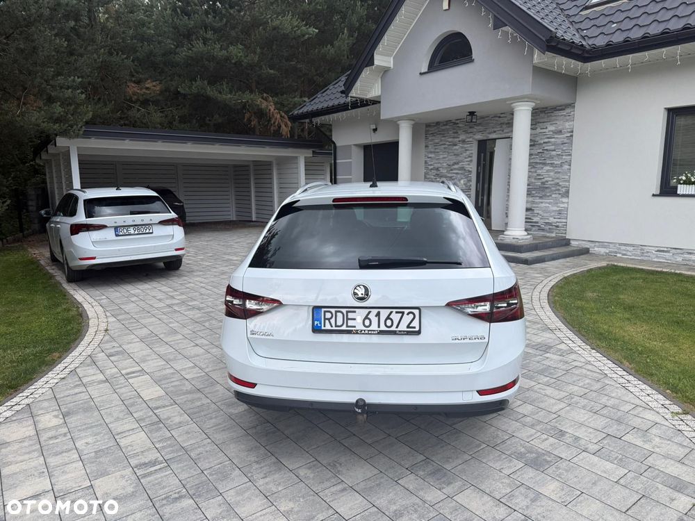 Skoda Superb 1.6 TDI Style DSG - 4