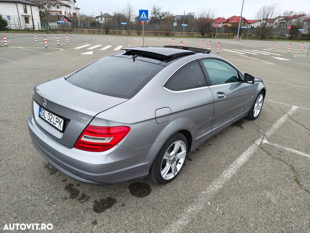 Mercedes-Benz C 220 CDI DPF (BlueEFFICIENCY) 7G-TRONIC - 3