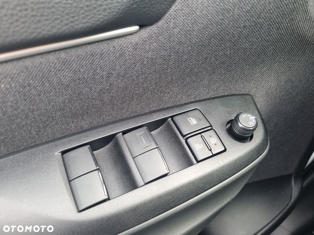 Toyota Yaris Cross Hybrid 1.5 Comfort - 24