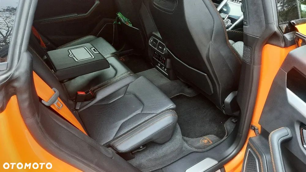 Lamborghini Urus Standard - 18