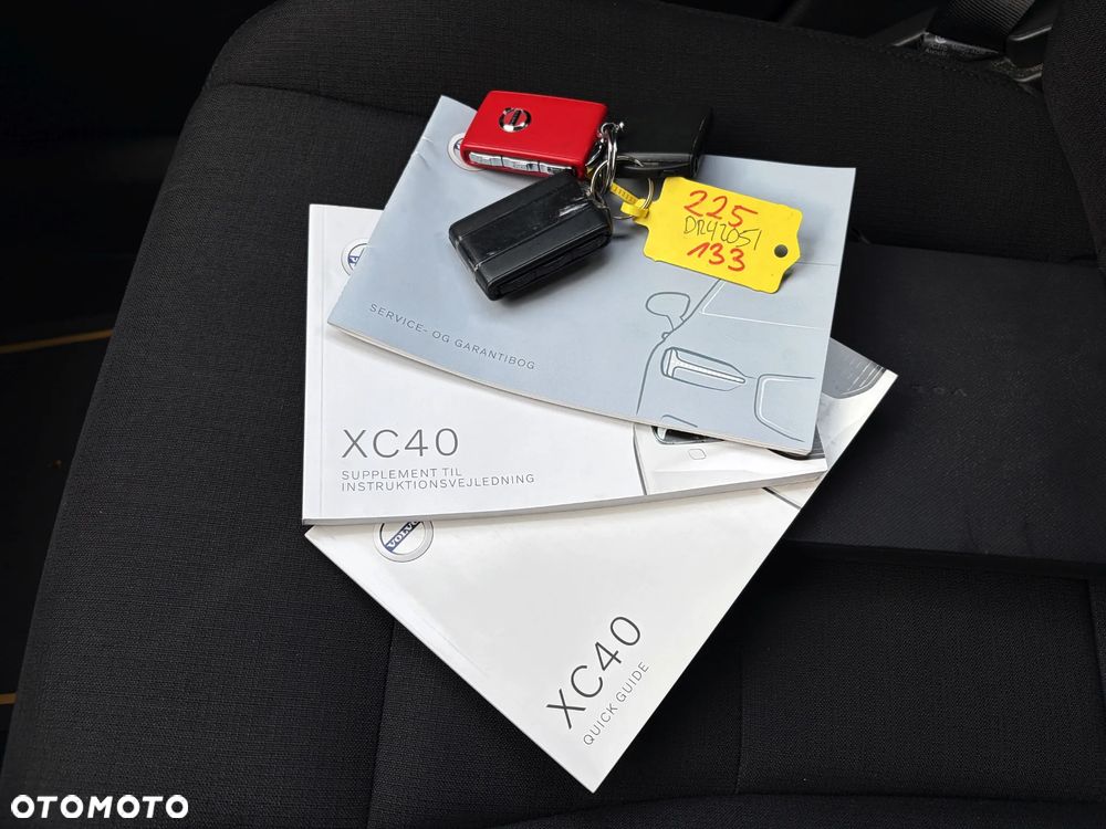 Volvo XC 40 - 33