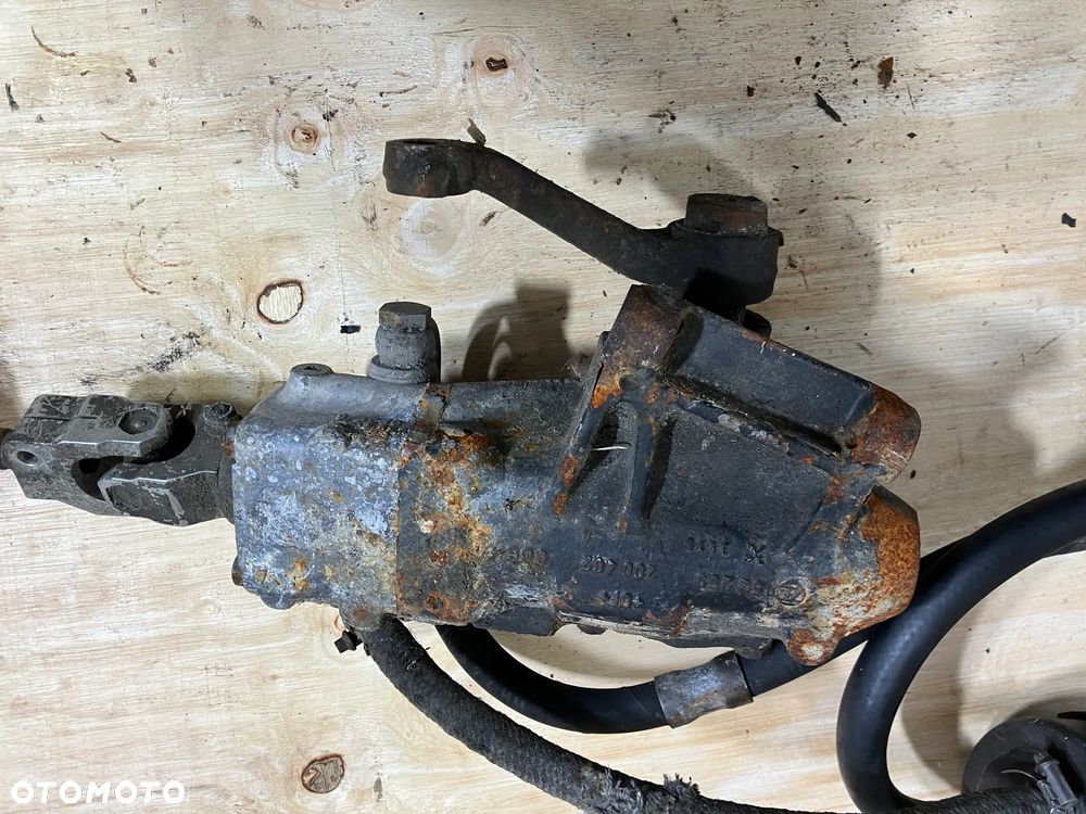 PRZEKŁADNIA KIEROWNICZA BMW E28 MAGLOWNICA 8052955206 POMPA WSPOMAGANIA 7681955110 E24 E28 E30 PRZEWODY PRZEWÓD - 2