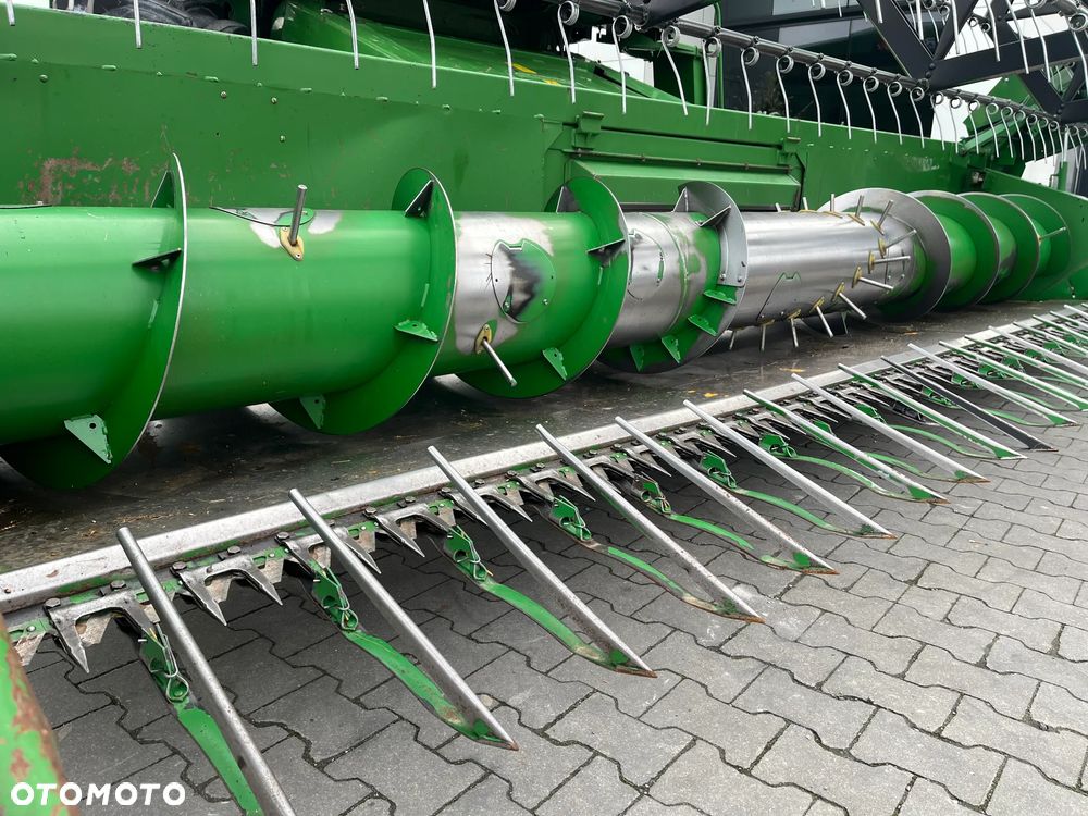 John Deere 2256 - 17