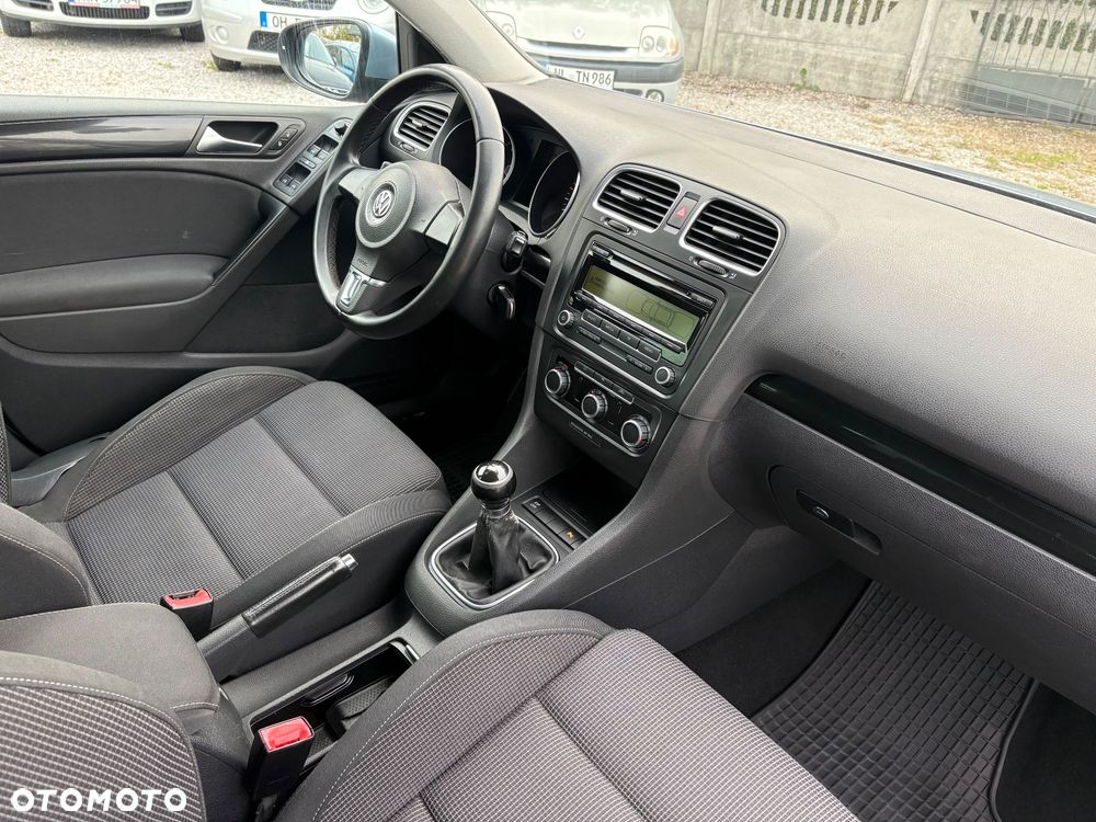 Volkswagen Golf - 29