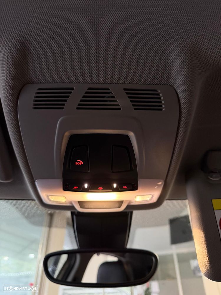 BMW 220 Active Tourer d Aut. Luxury Line - 18