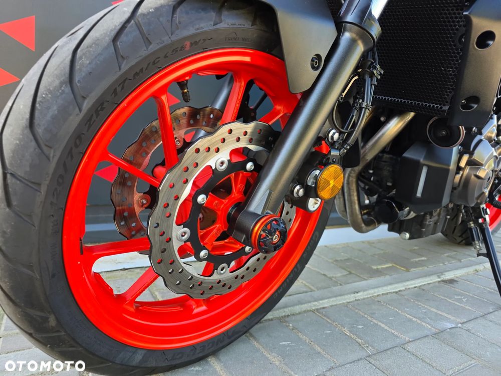 Yamaha MT - 14